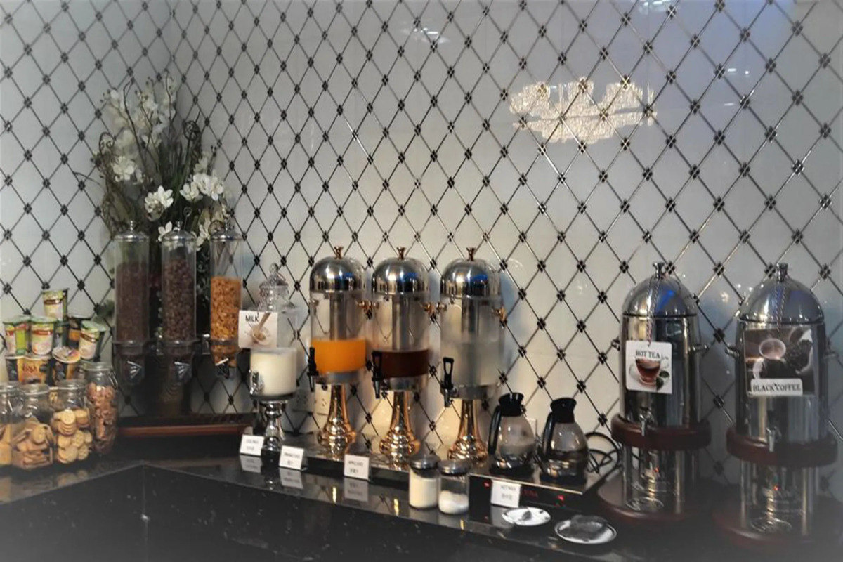 Top High Airport Link Hotel