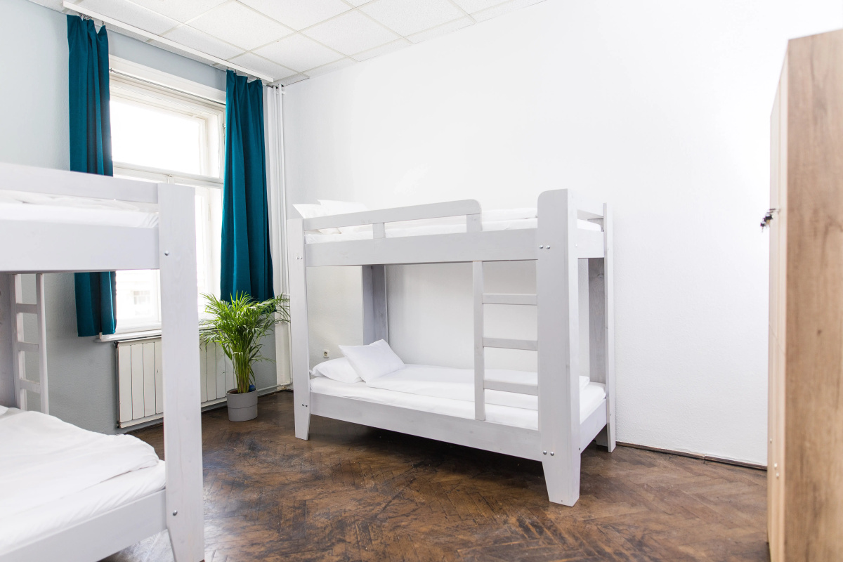 2B Hostel & Rooms