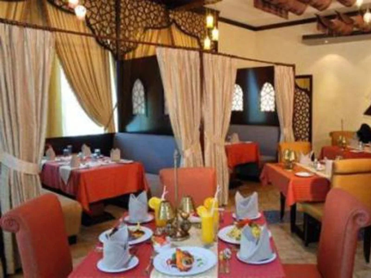 Отель The Park Hotel Formerly Al Jawhara Gardens