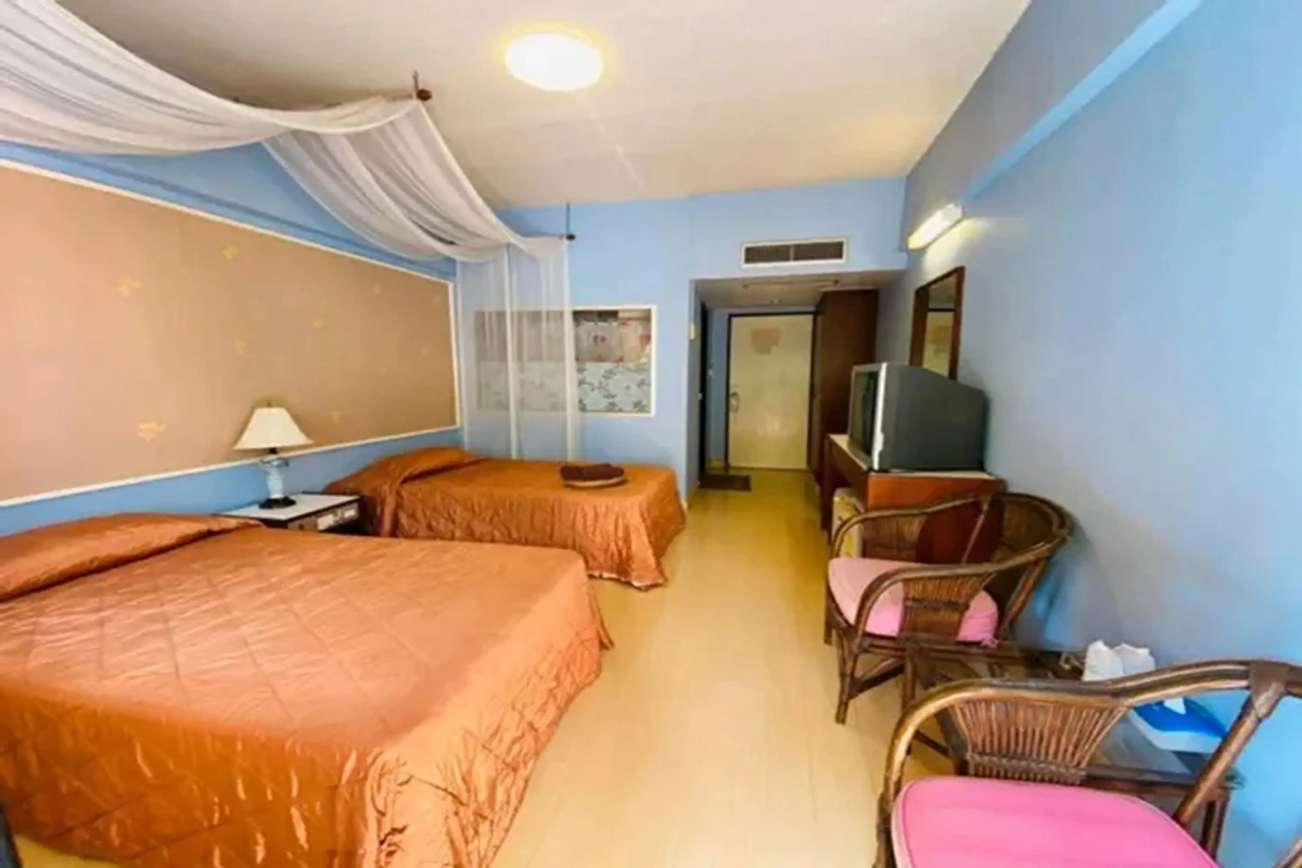 Safari Riviera Resort