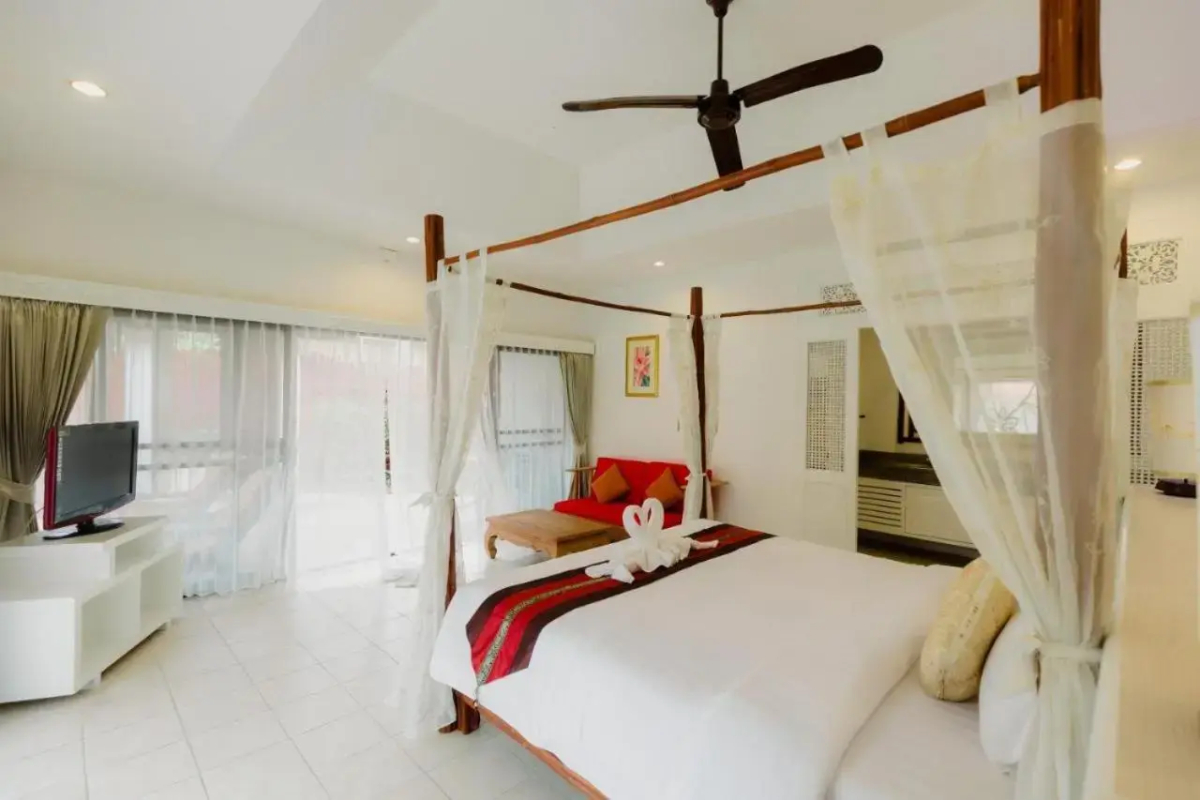 Villa Raya Private Pool Villas Resort