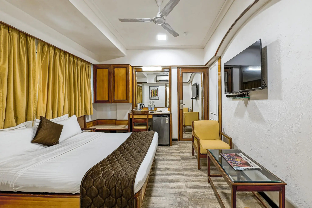 Hotel Regal Enclave