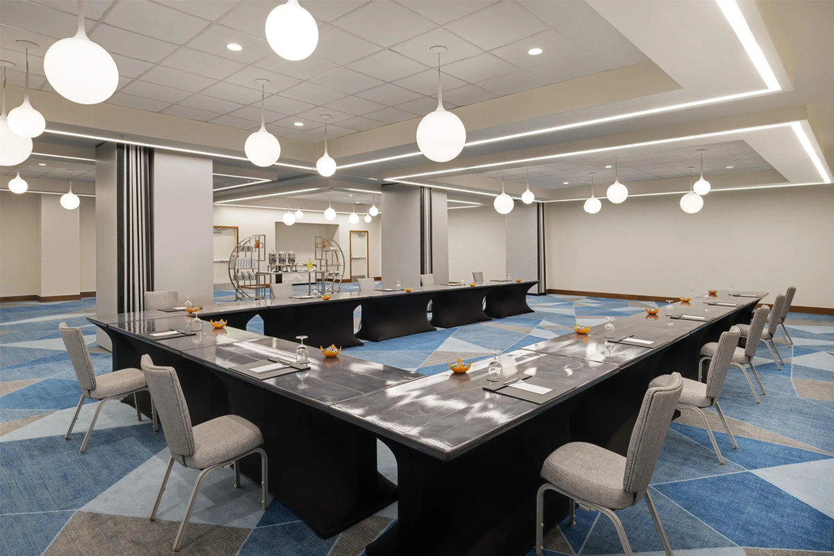 Hyatt Regency Los Angeles International Airport