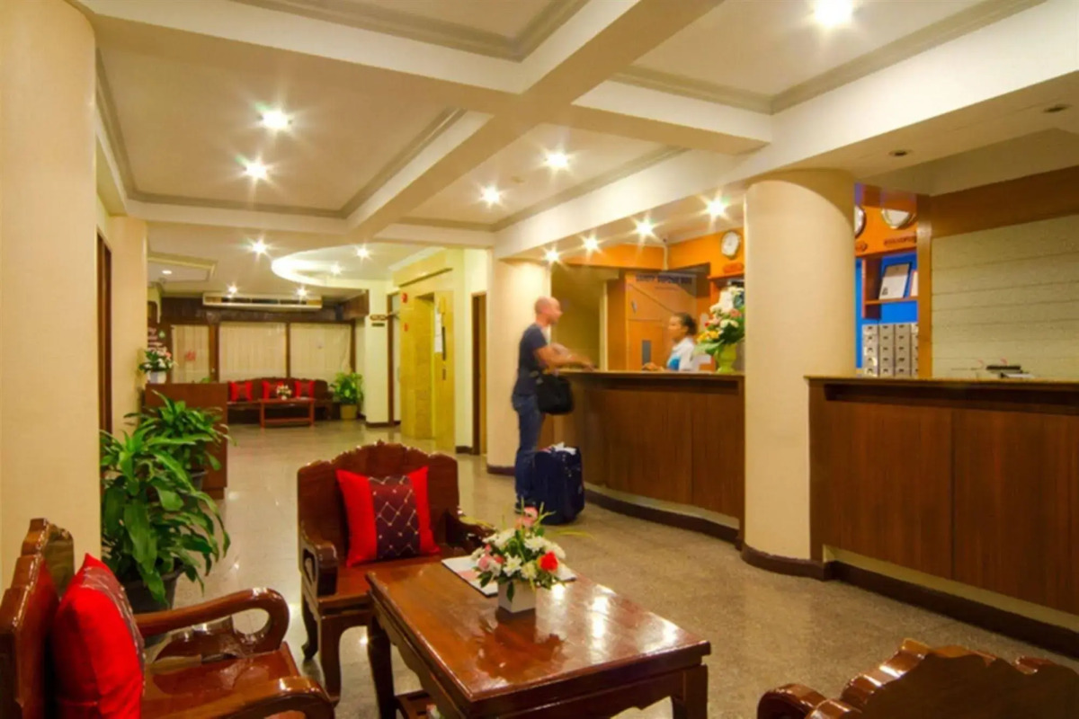 Отель Eastiny Inn