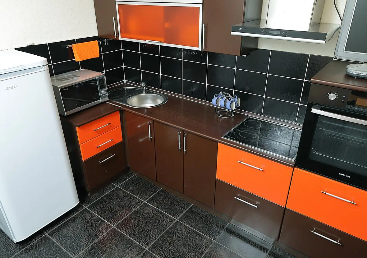 Vgosti на улице Алексеева 113