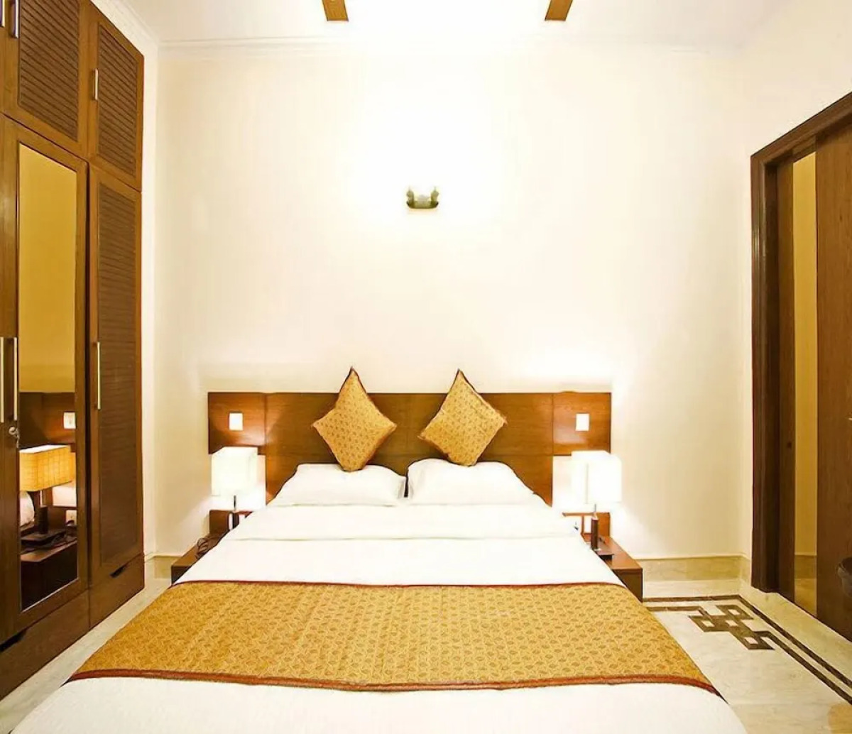 Evergreen Suites Defence Colony