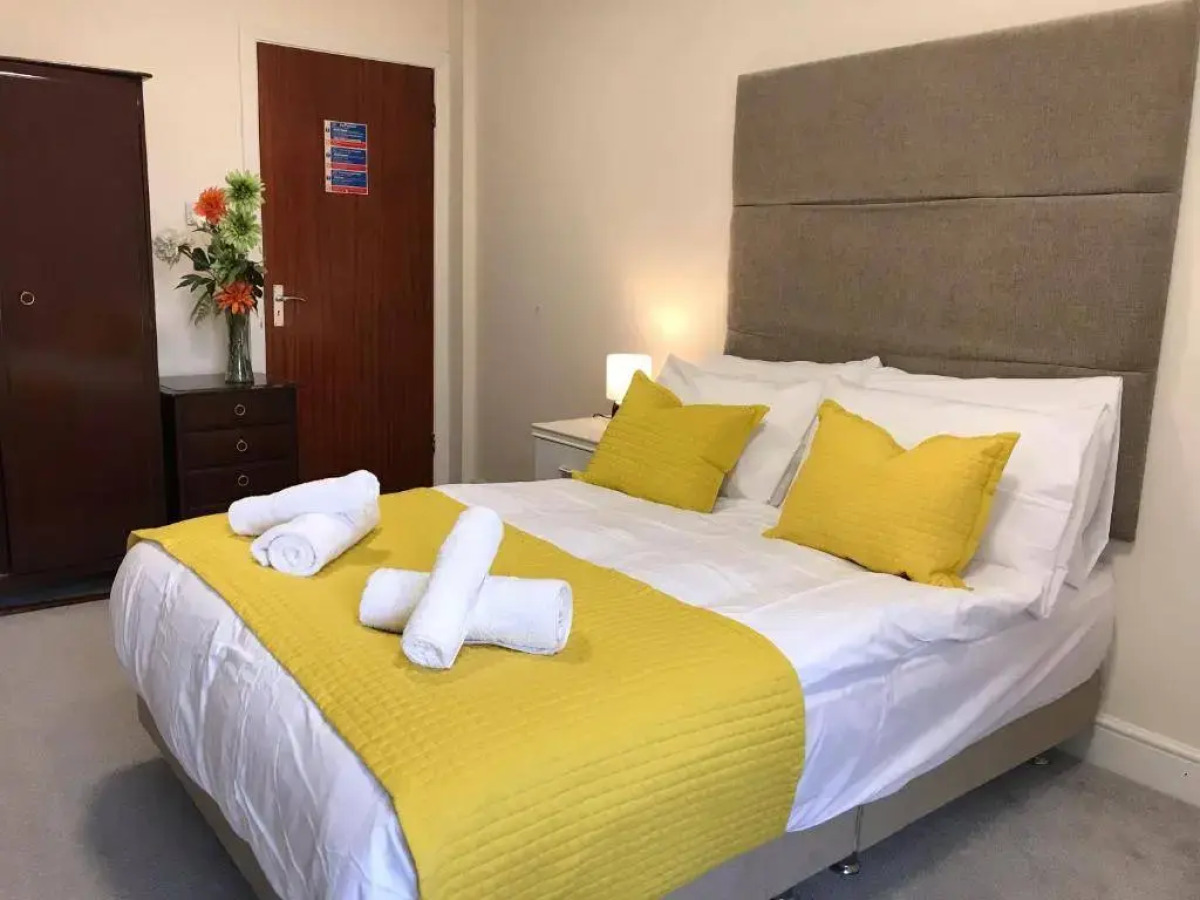 Pearl and Pebbles Hotel