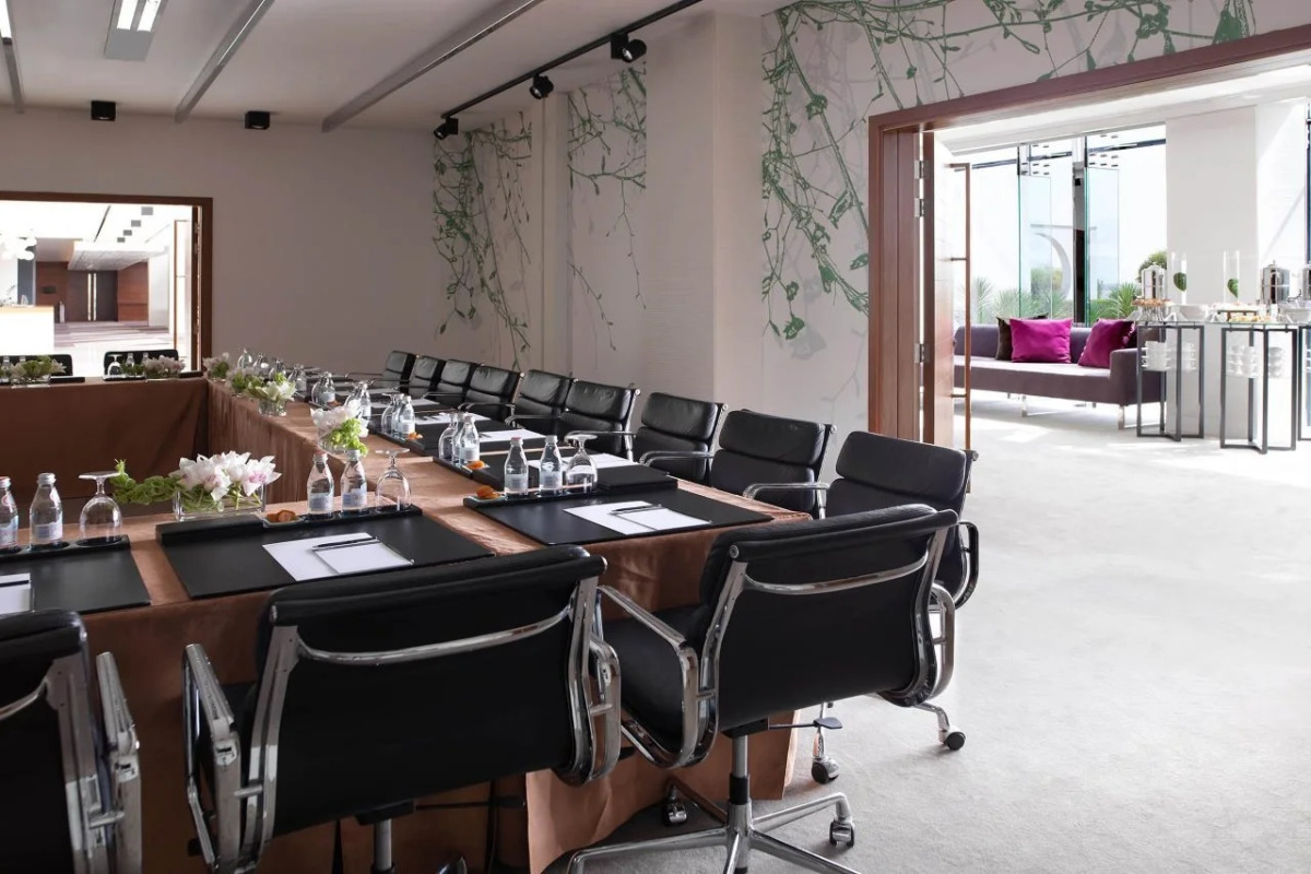 Отель Fairmont Bab Al Bahr