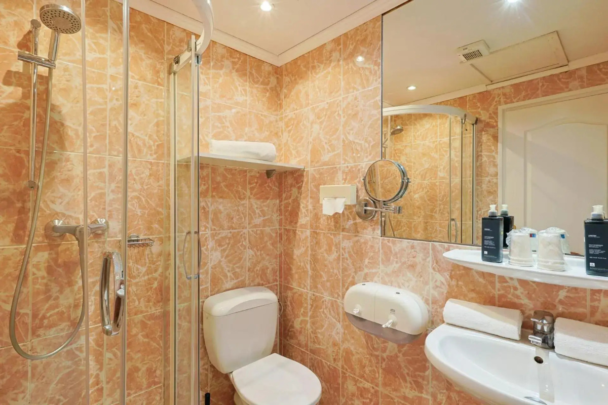 Logis Hotel l'Esterella