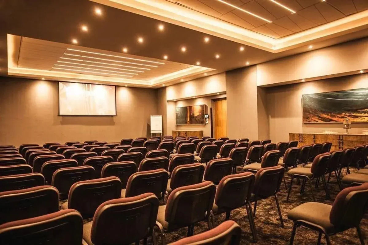 StayEasy Cape Town City Bowl