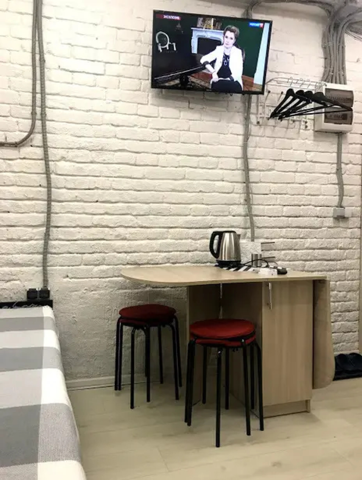 Апартаменты в центре на ул. Пологой, 17