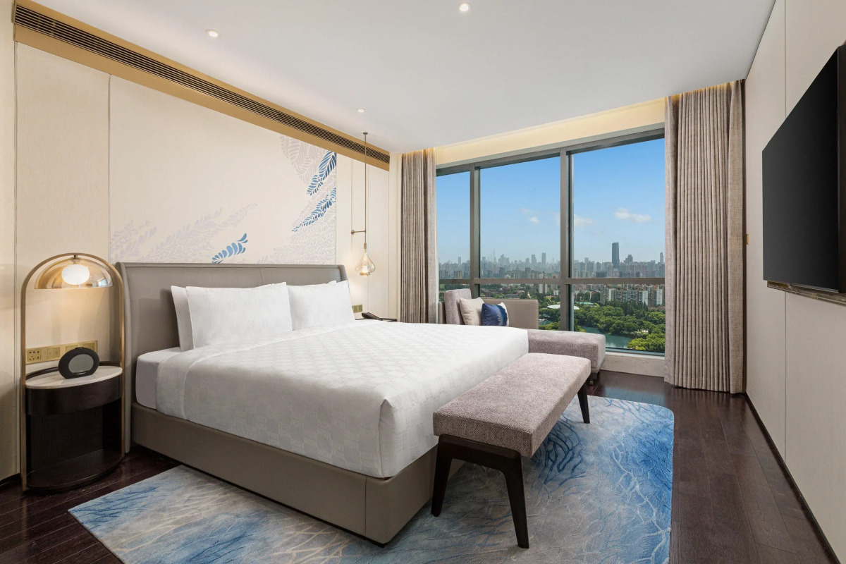 HUALUXE Shanghai Changfeng Park by IHG