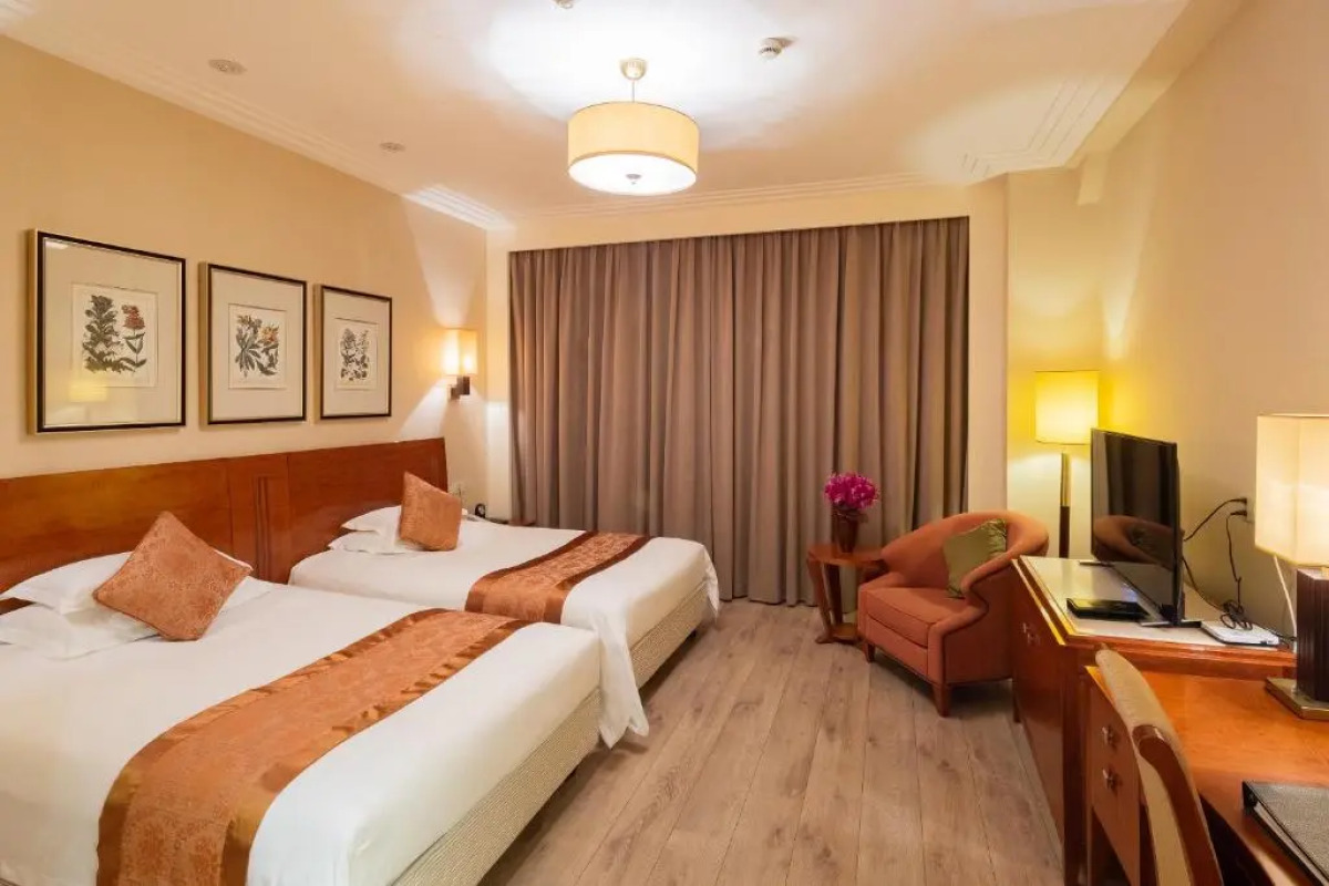 Отель Broadway Mansions Shanghai