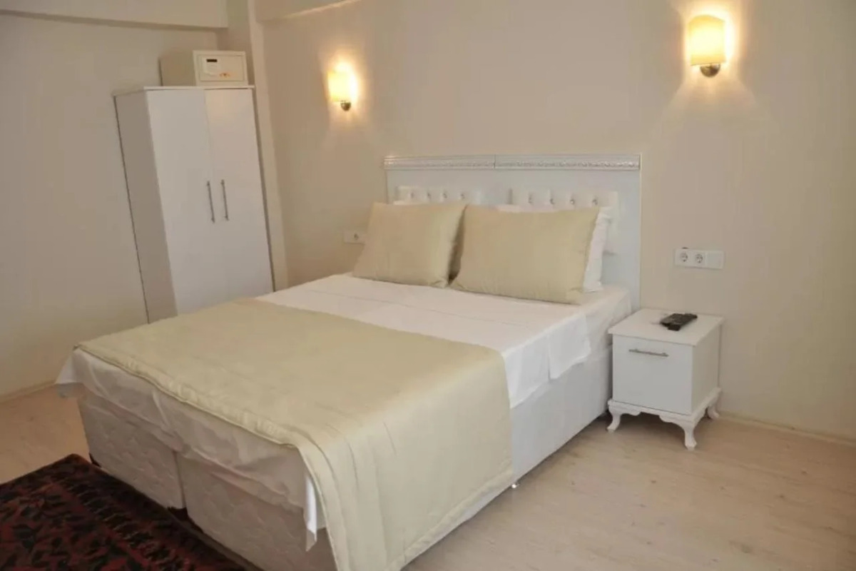 Huxley Hotel Old City