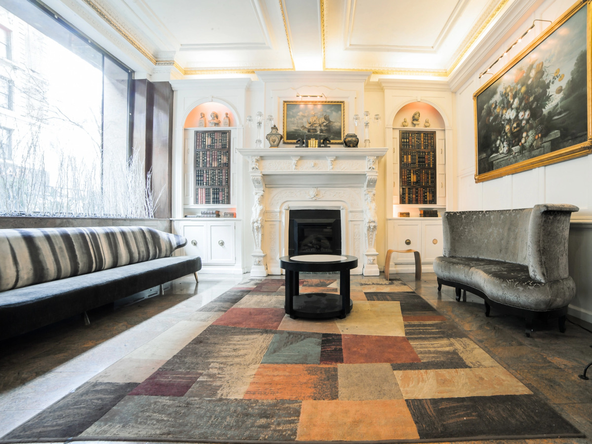 Night Hotel Broadway