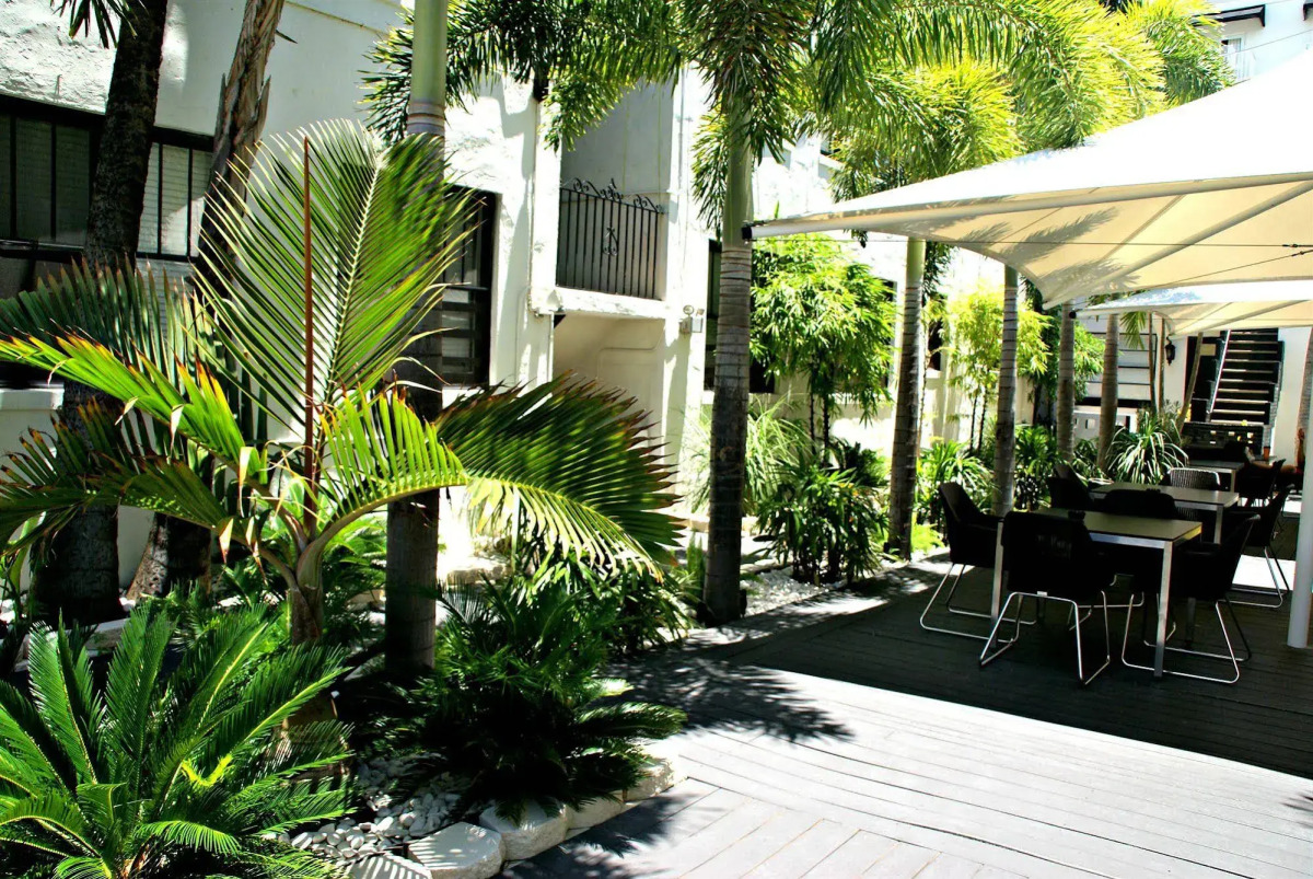 The Beach Plaza Hotel & South Beach Plaza Villas