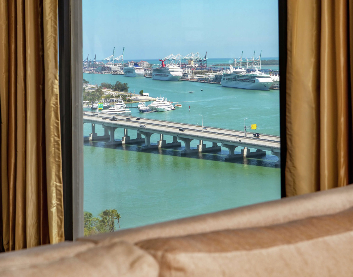 Hilton Miami Downtown