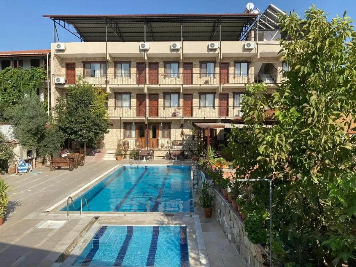 Shah Sultan Ozturk Hotel