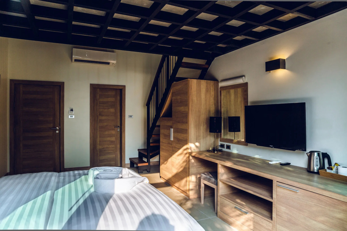 15 Palms Beach Resort