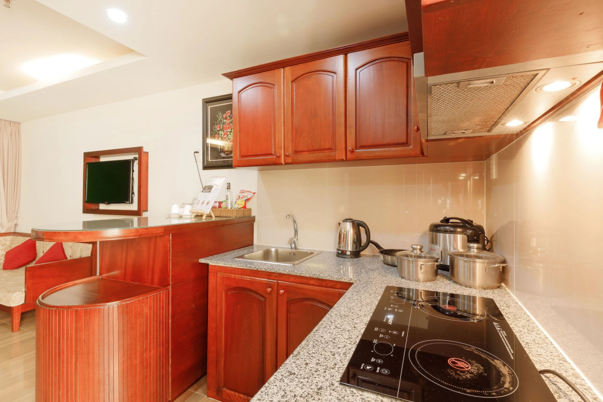 Paris Nha Trang Hotel & Apartment