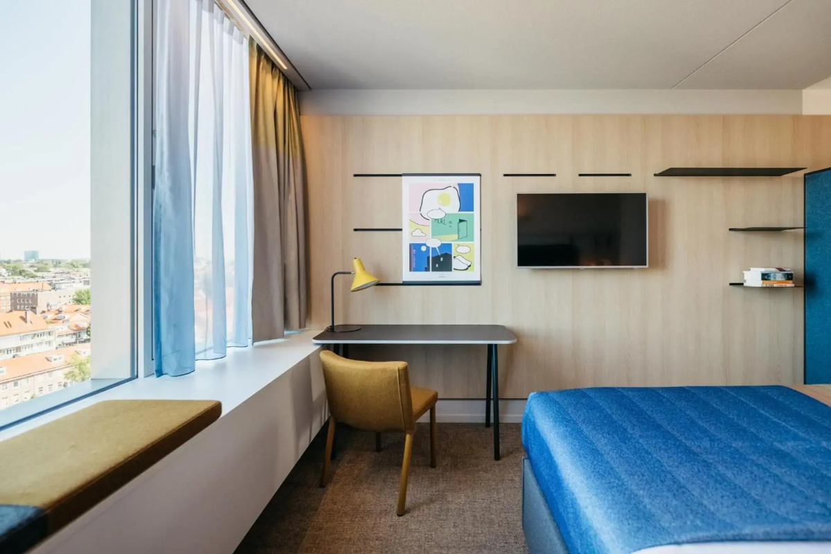 Rosen Inn, closest to Universal