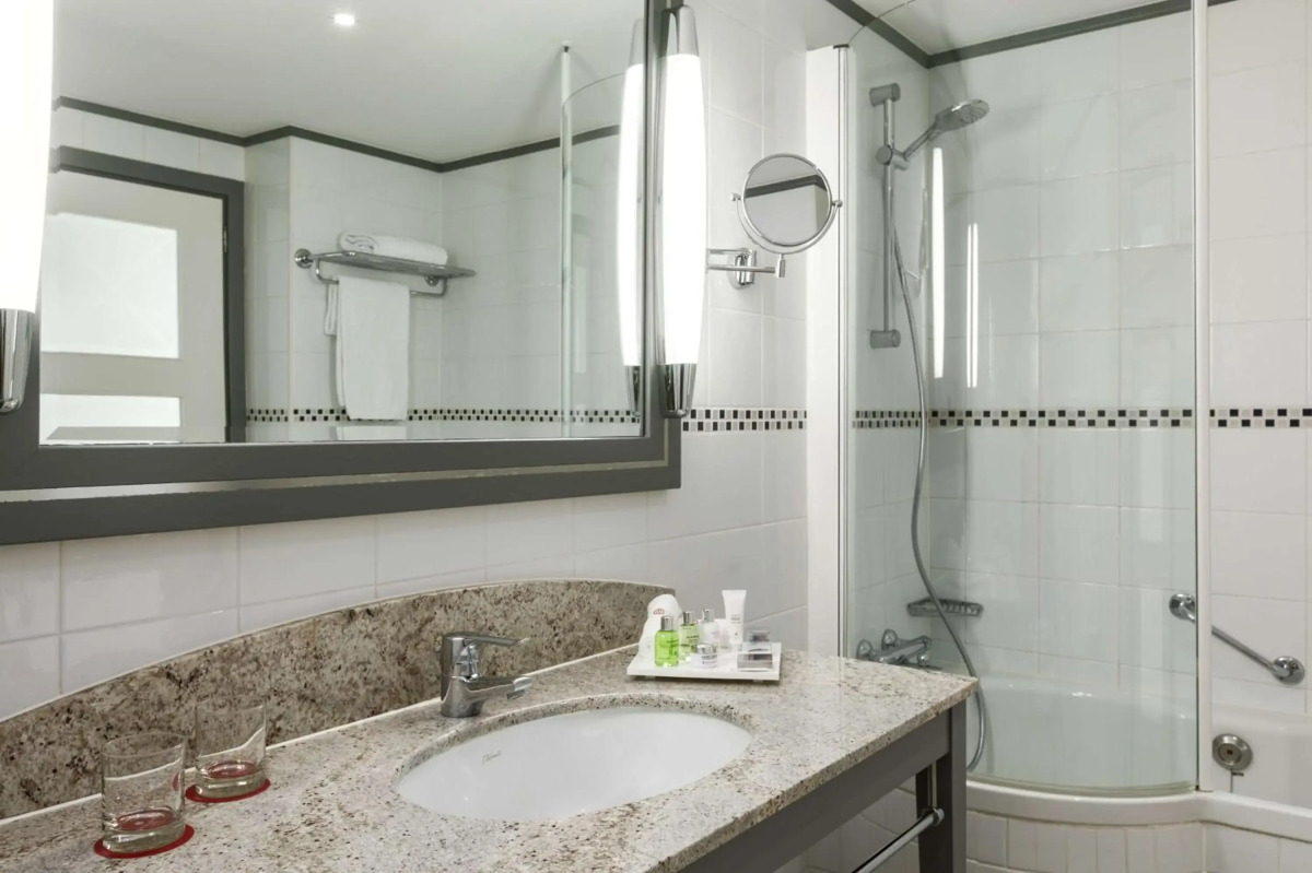 Отель Al Maha Regency