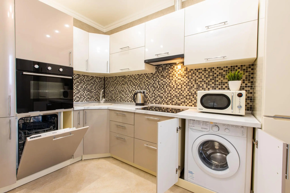 Сутки Уфа на улице Рудольфа Нуреева 6