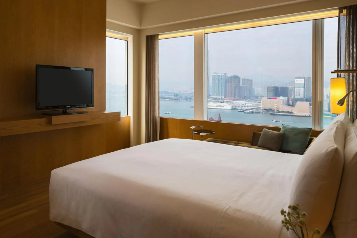 Renaissance Hong Kong Harbour View Hotel