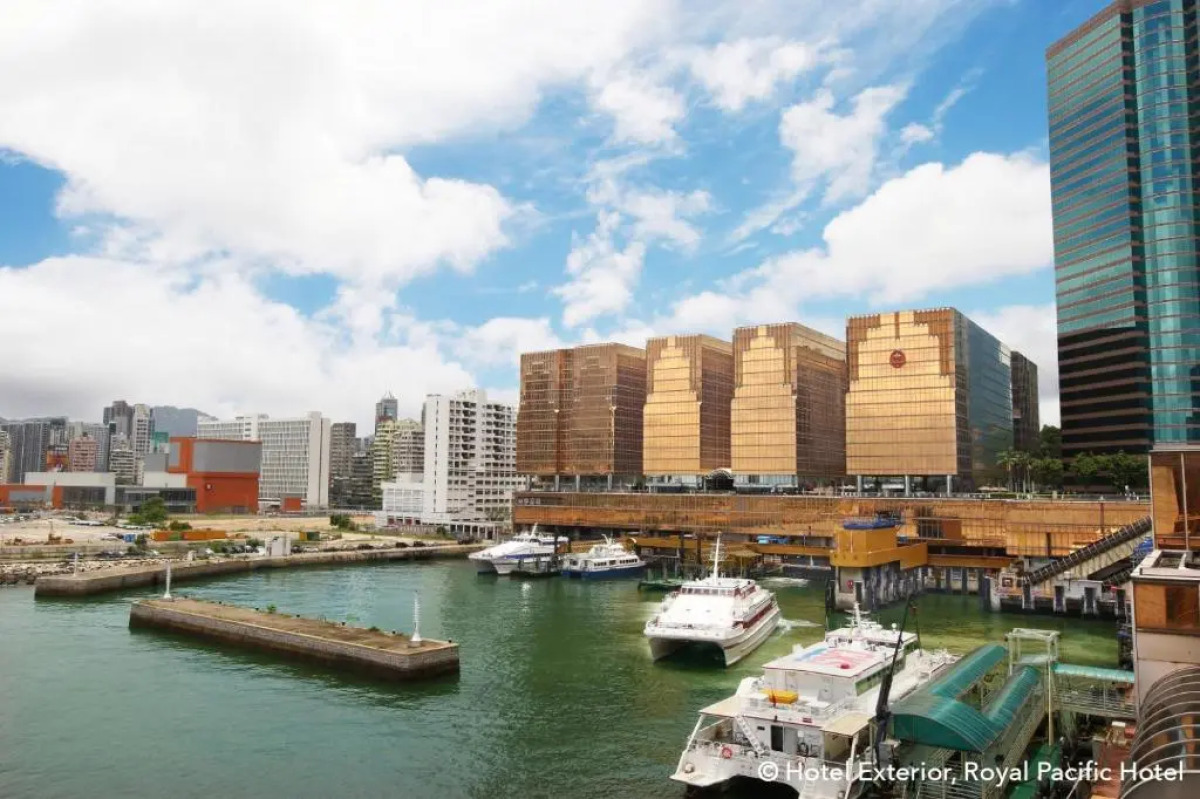 The Royal Pacific Hotel & Towers