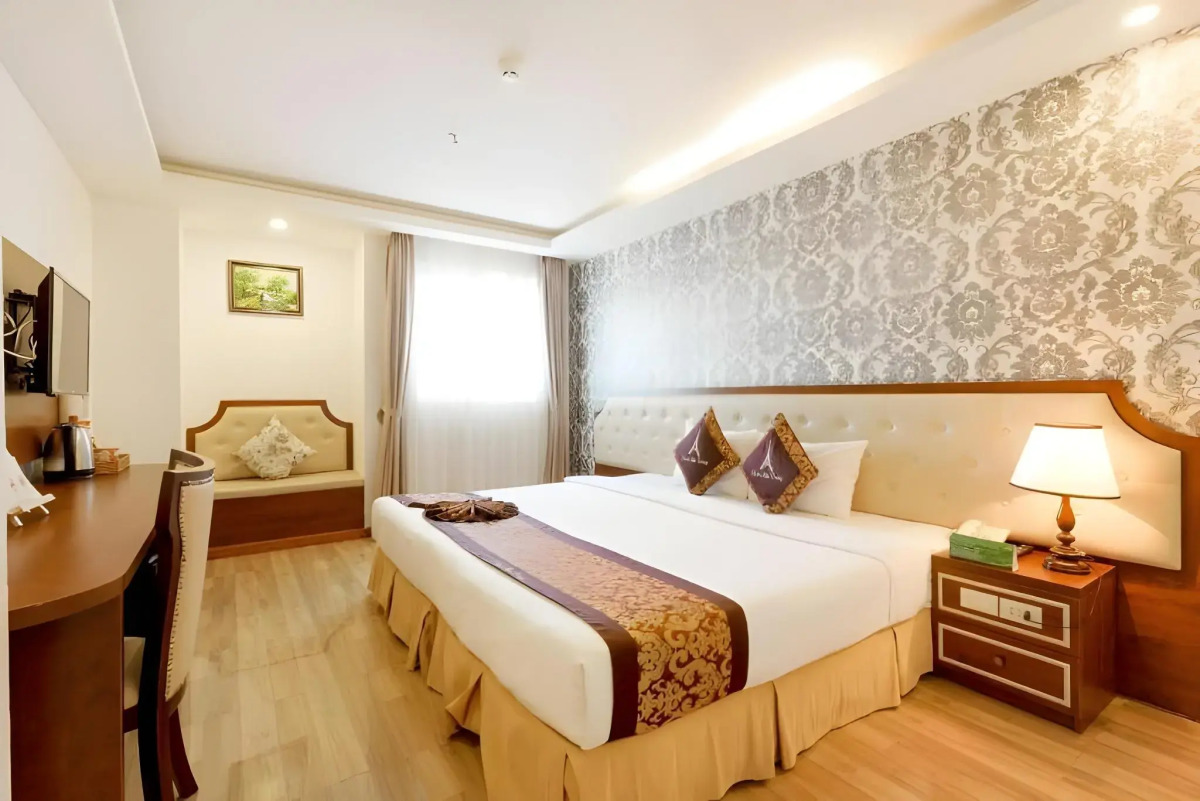 Paris Nha Trang Hotel & Apartment