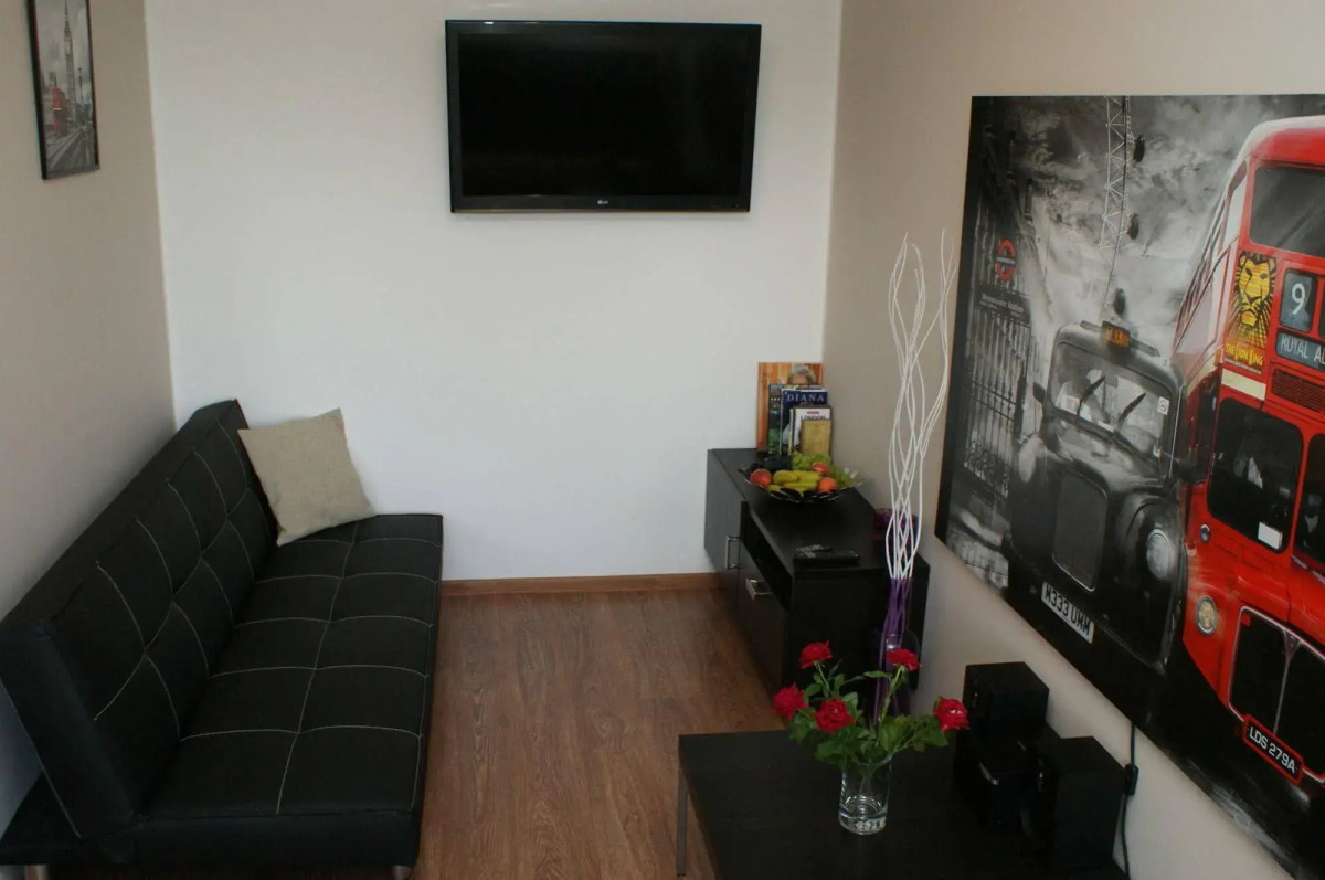 IRS ROYAL APARTMENTS - IRS Aviator