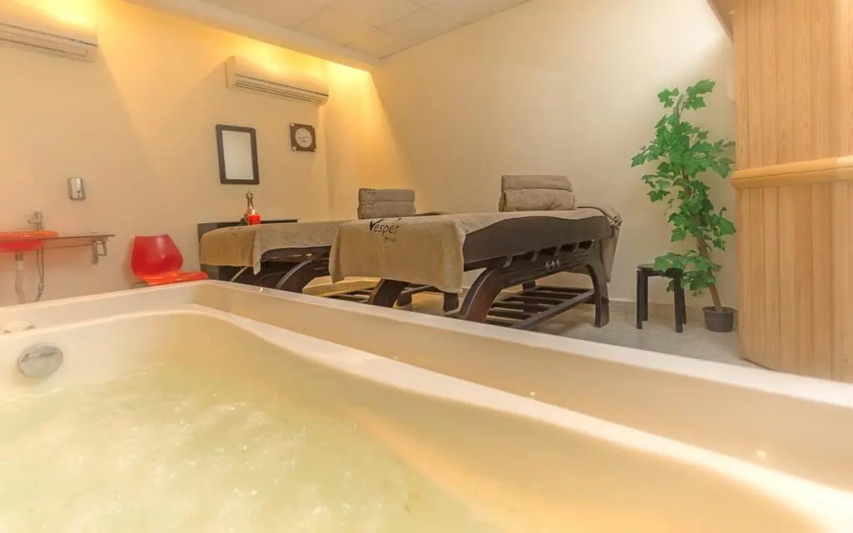 Le Jardin Aqua Park Resort