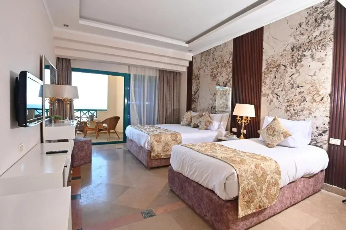 Moreno Horizon Spa & Resort