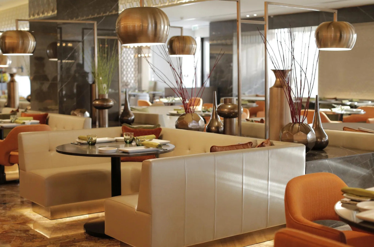 Отель Kempinski Mall Of The Emirates