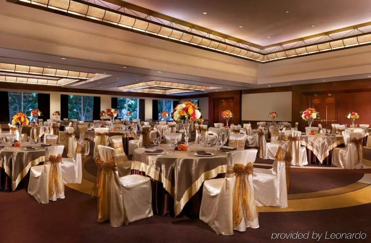 Omni Los Angeles Hotel at California Plaza