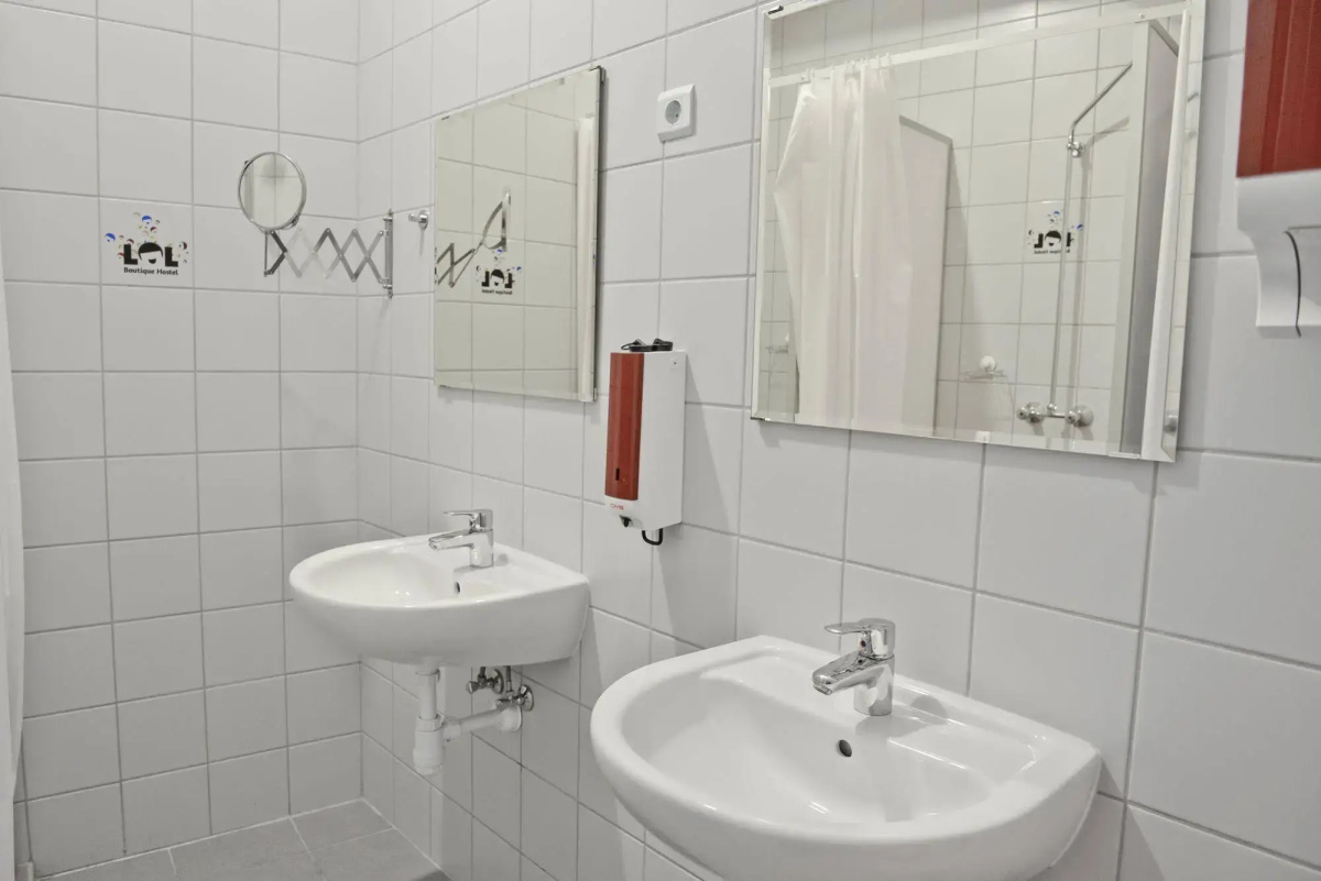 LOL Boutique Hostel City Center