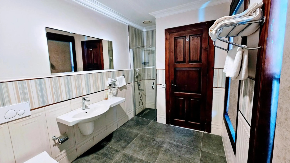 Otanti̇k Club Hotel & Spa