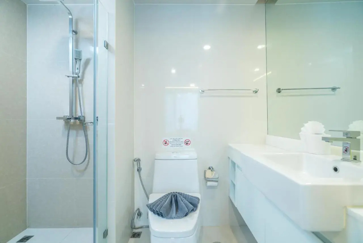 Aristo Surin by Lofty