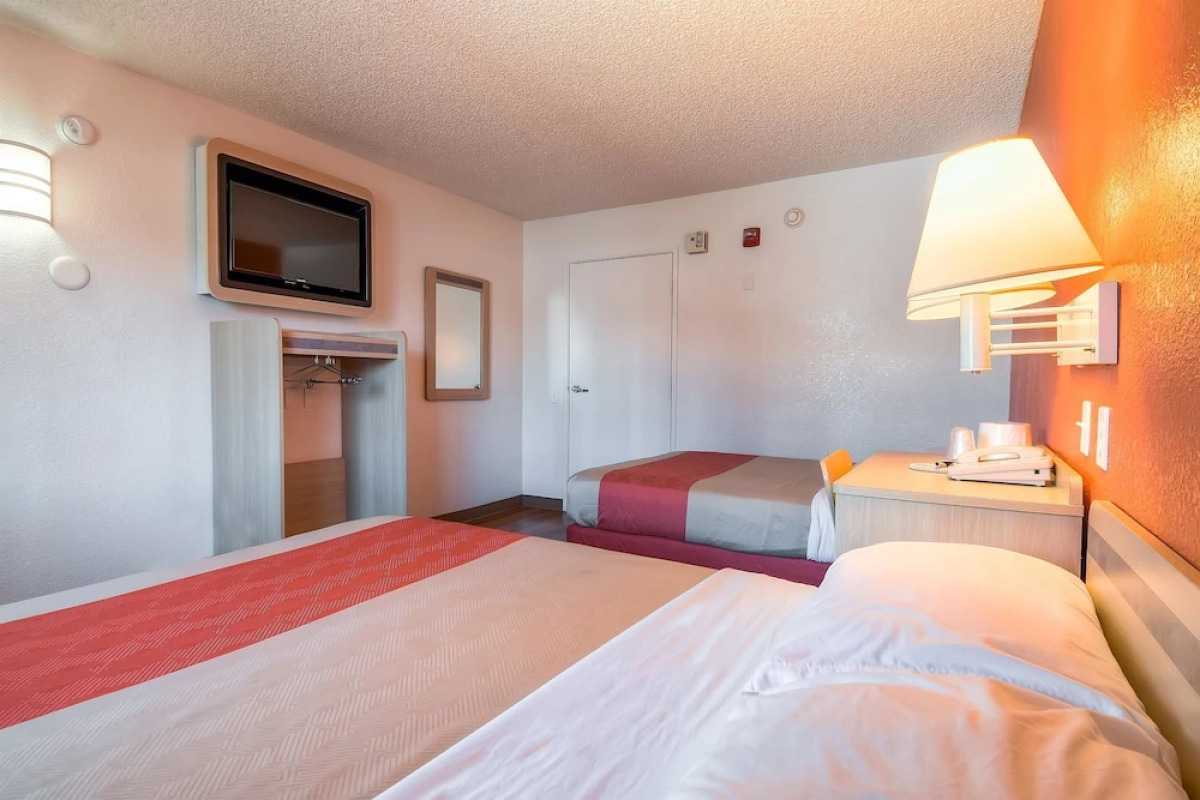 Motel 6 Los Angeles - Hacienda Heights