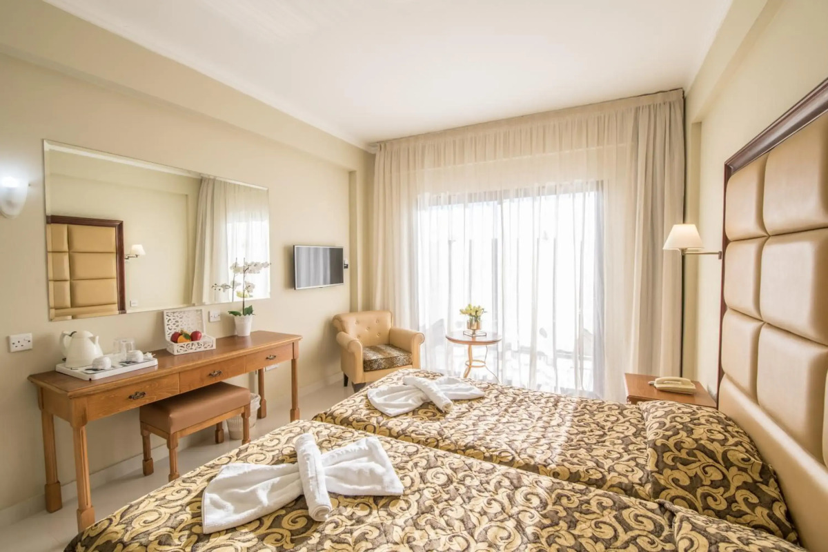 Tsokkos Gardens Hotel & Apartments