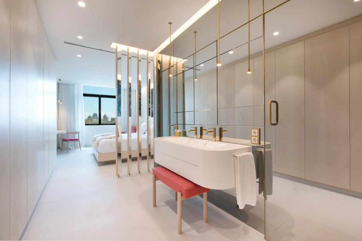45 Times Barcelona Hotel