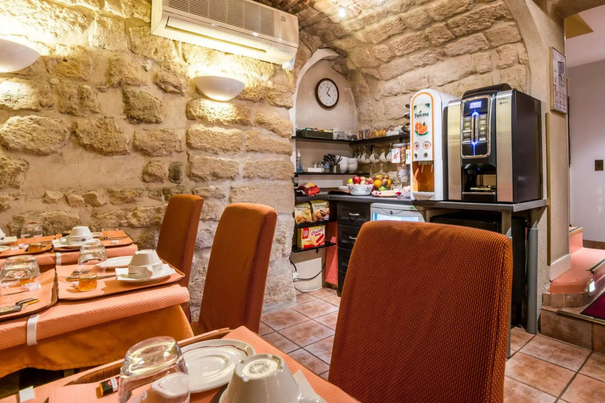 Austin's Saint Lazare Hotel