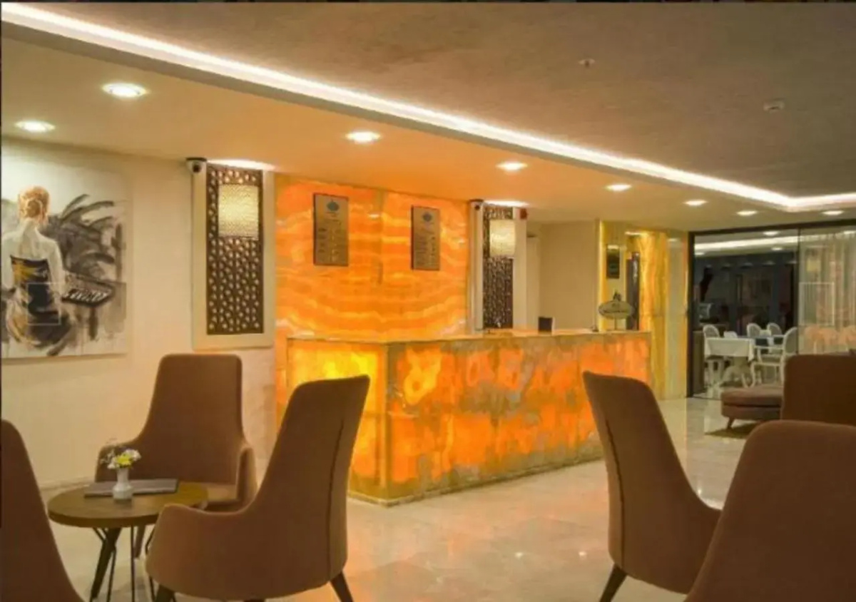Antusa Palace Hotel & Spa