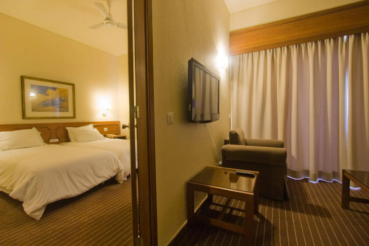Hotel Girassol - Suite Hotel
