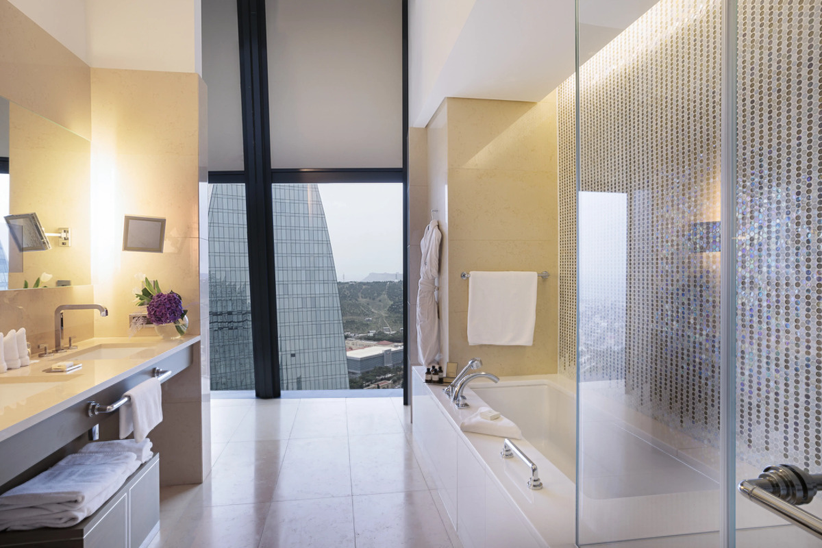 Отель Fairmont Baku at the Flame Towers