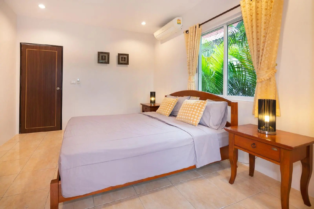 Villa Waree 5 minutes from City and Beach