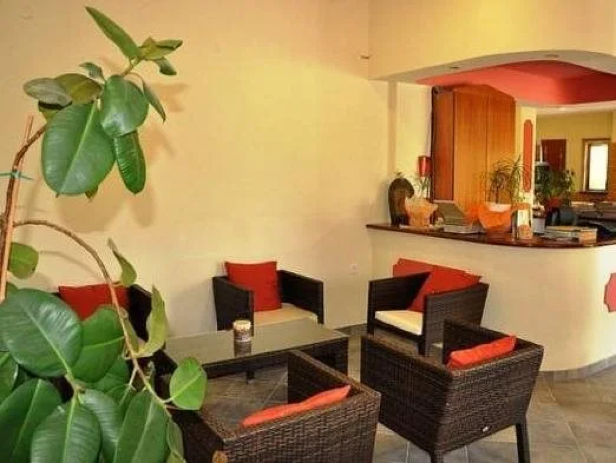 Hotel Pyrros