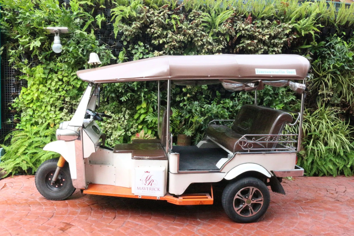 Maverick Ratchada Hotel