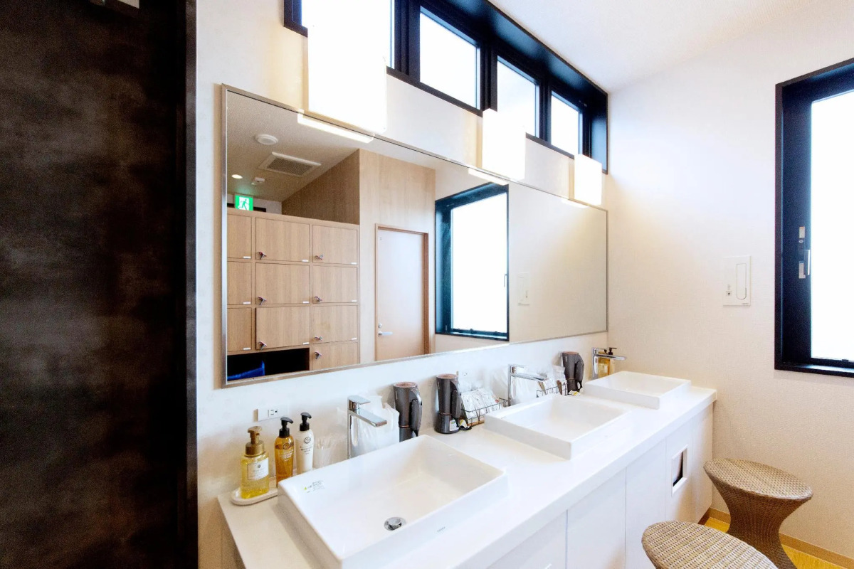 Hotel Hillarys Shinsaibashi