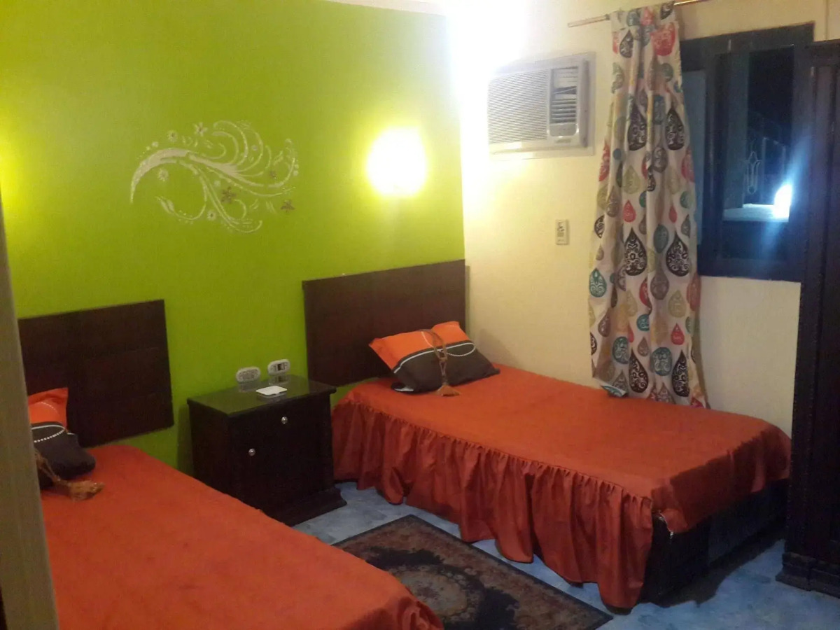 Pyramids Plateau Inn